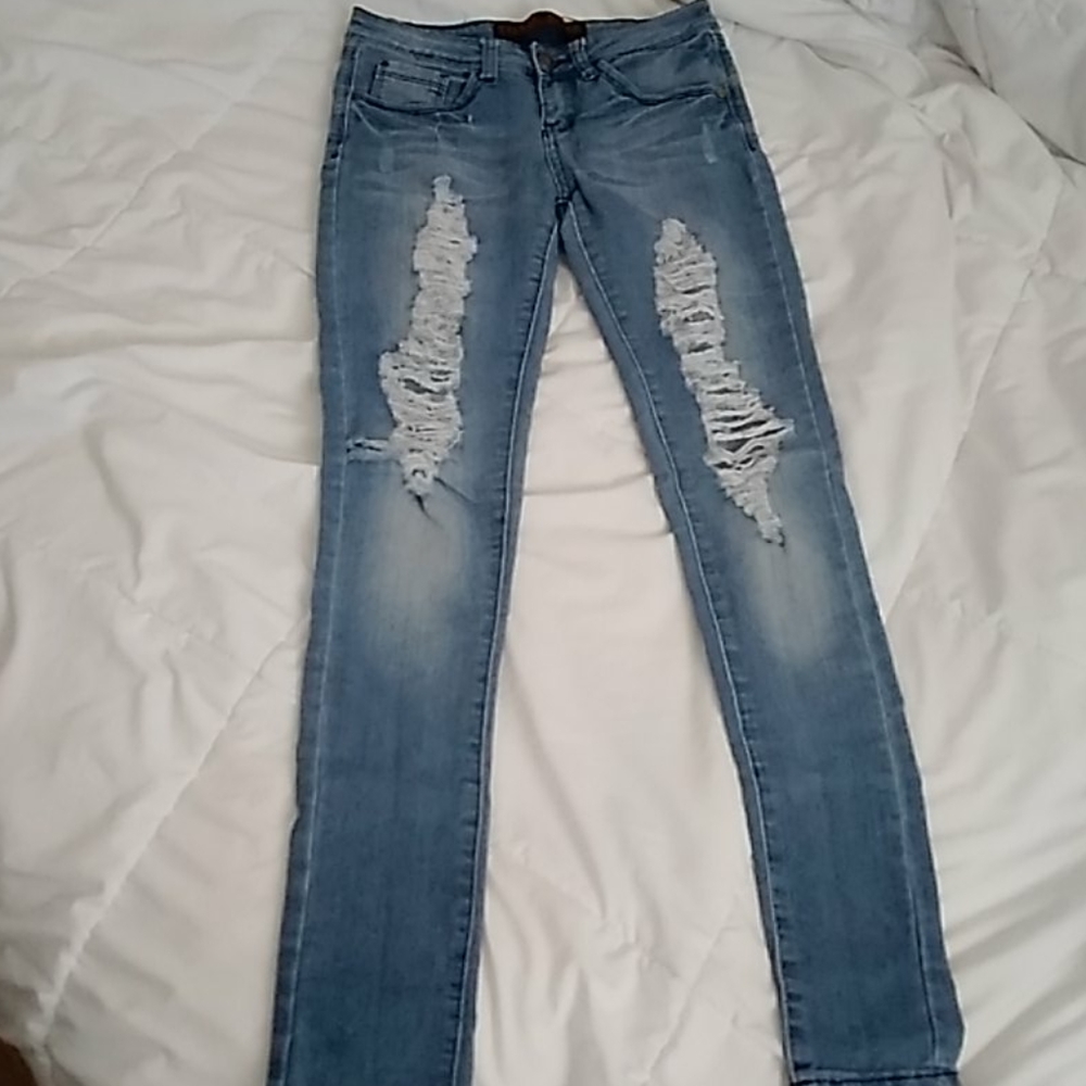 TOXIC ROSE JEANS